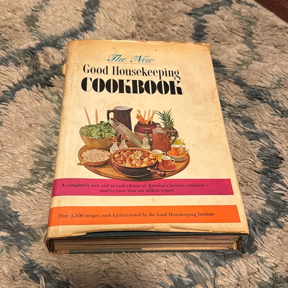 The new good housekeeping cookbook - vintage